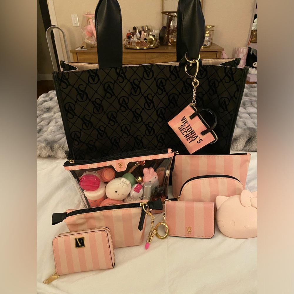 Victoria’s Secret Monogram Logo Mesh Tote
